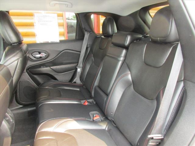 2019 Jeep Cherokee Trailhawk - Photo 8