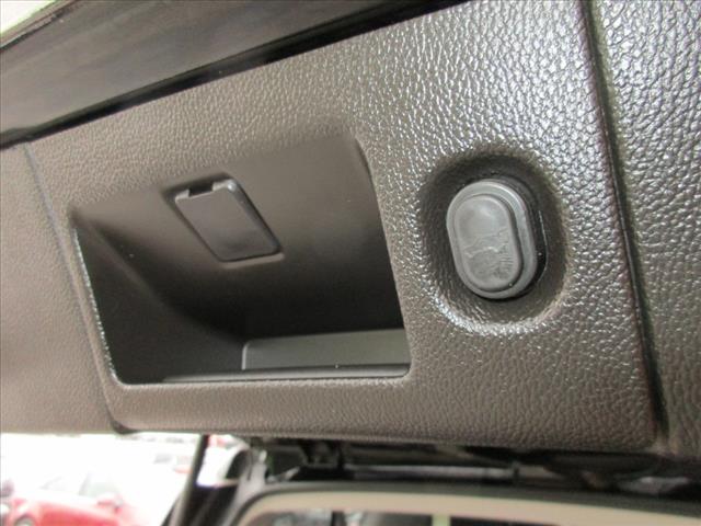 2015 GMC Yukon XL SLT - Photo 8