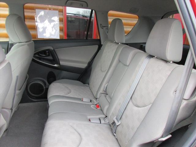 2012 Toyota RAV4 Base - Photo 8