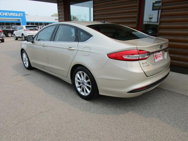 2017 Ford Fusion SE - Photo 8