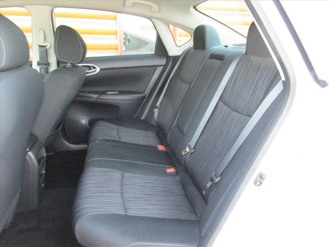 2019 Nissan Sentra SV - Photo 8