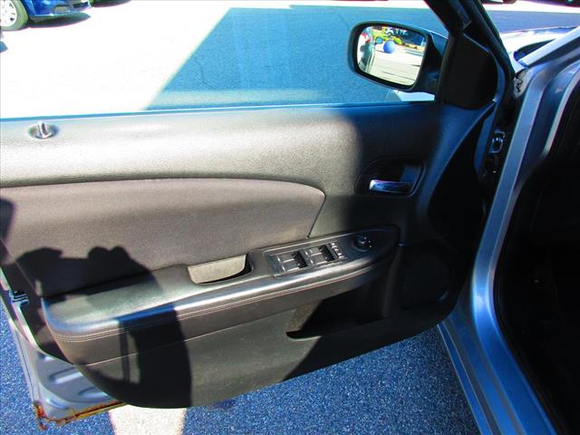 2013 Chrysler 200 Touring - Photo 9