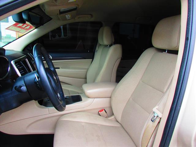 2014 Jeep Grand Cherokee Laredo - Photo 9