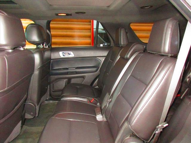 2015 Ford Explorer XLT - Photo 9
