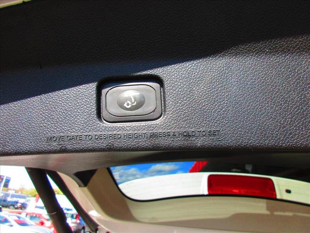 2016 Ford Explorer Platinum - Photo 9