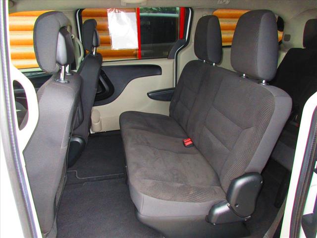 2017 Dodge Grand Caravan SE - Photo 9
