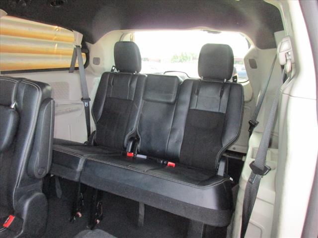 2019 Dodge Grand Caravan SXT - Photo 9