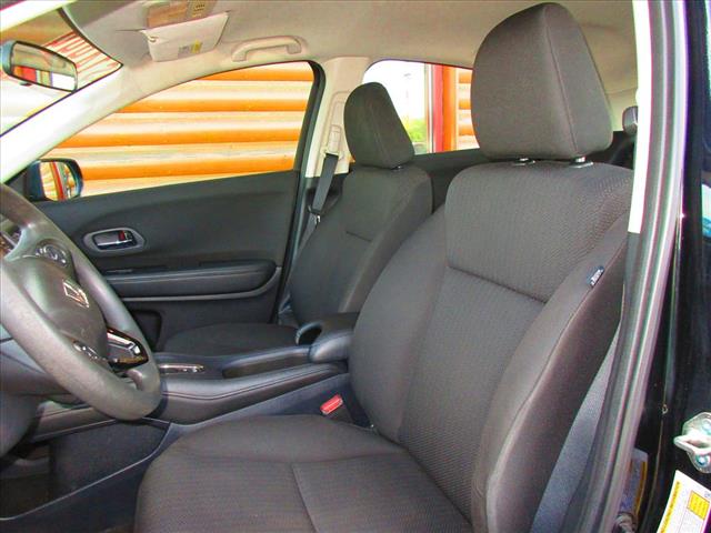 2018 Honda HR-V LX - Photo 9