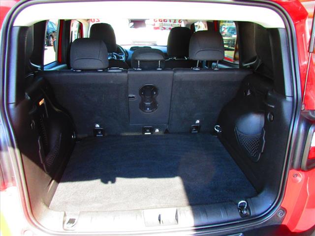 2020 Jeep Renegade Latitude - Photo 9