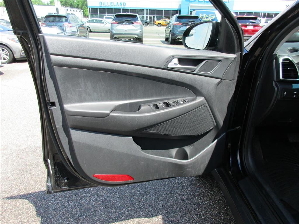 2019 Hyundai Tucson SE - Photo 10