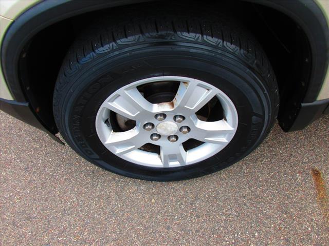 https://cdn.getauto.com/photos/6/16186/16c/1GKKRNED7BJ409332-16c.jpg
