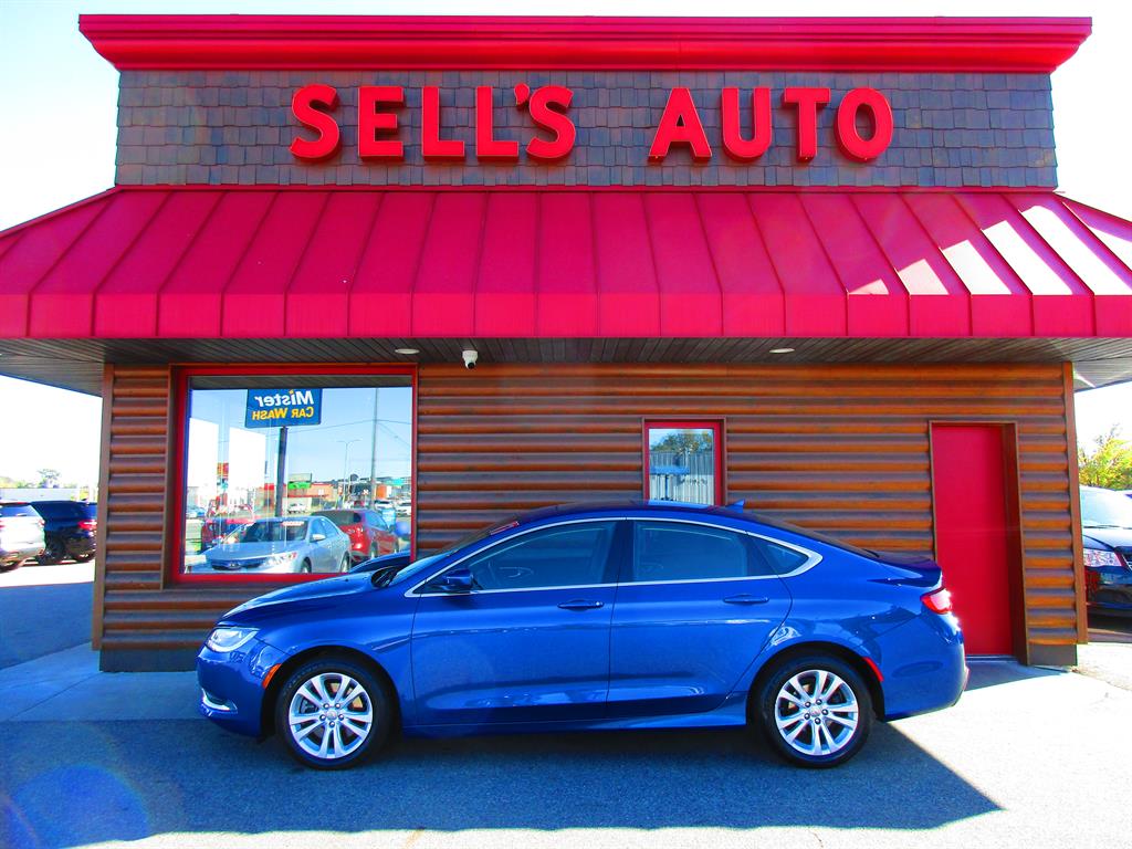 2017 Chrysler 200 Limited Platinum - main photo