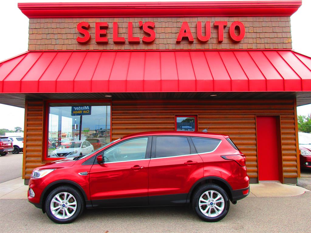 2019 Ford Escape SE - main photo