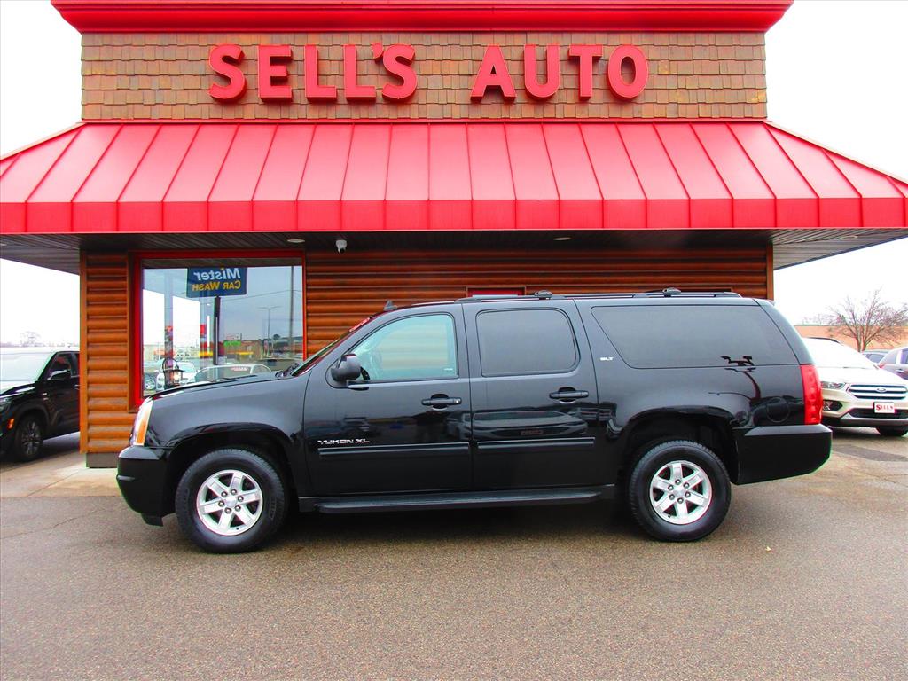 2013 GMC Yukon XL SLT - main photo