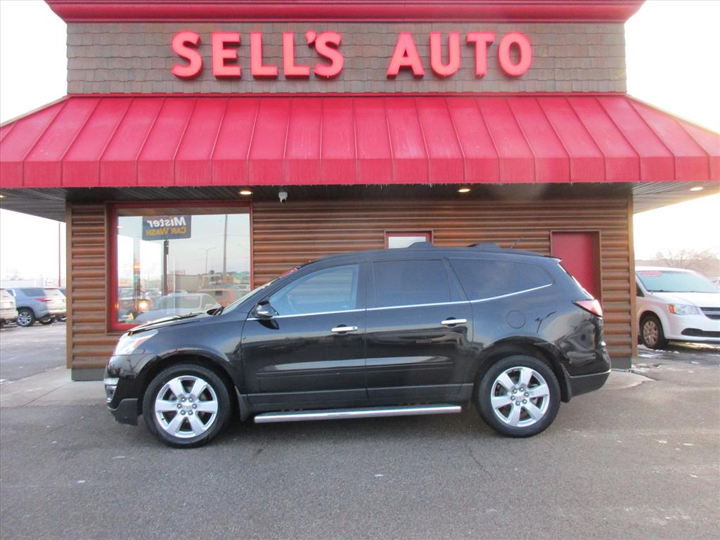 2017 Chevrolet Traverse LT - main photo
