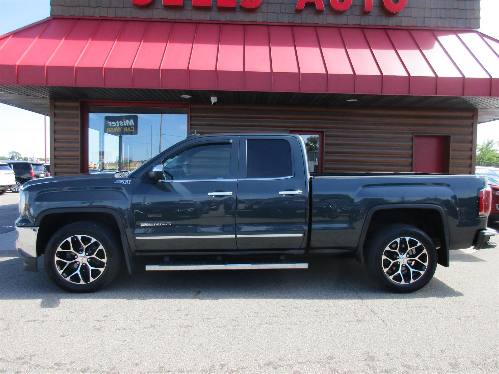 2017 GMC Sierra 1500 SLT Double Cab 4WD