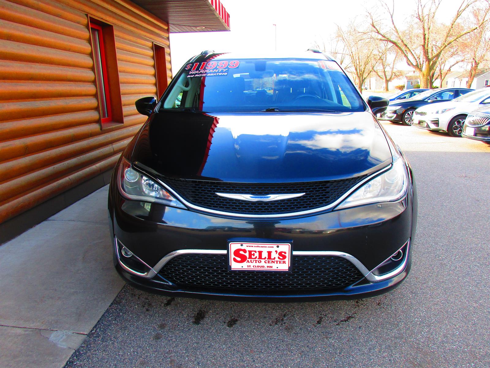View vehicle photo 3