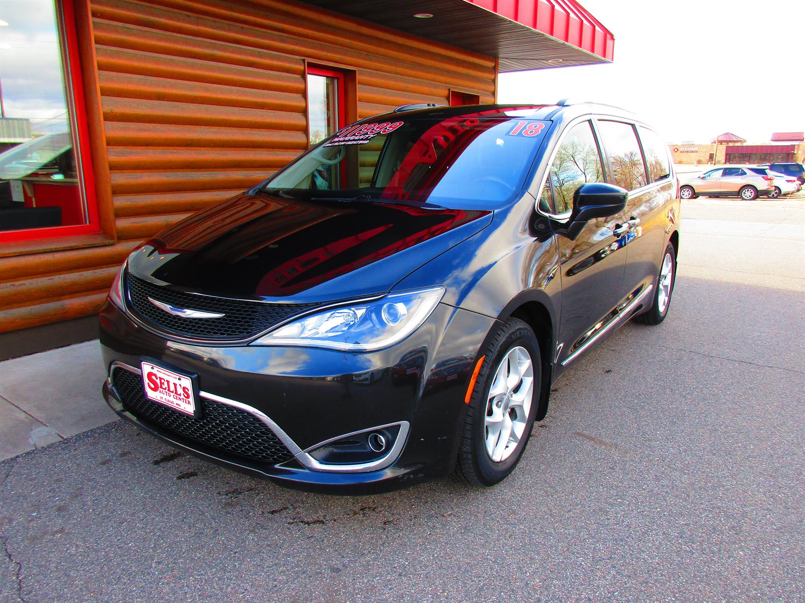 View vehicle photo 4