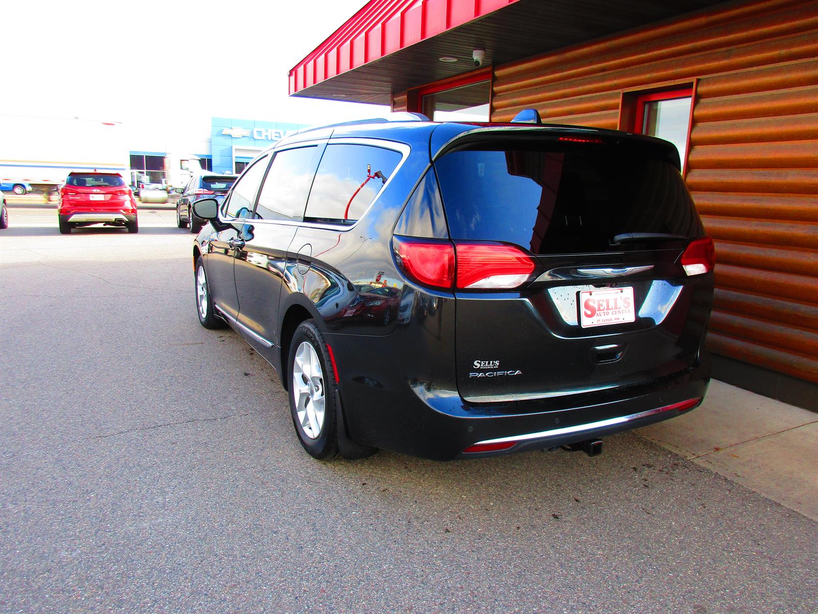 View vehicle photo 5
