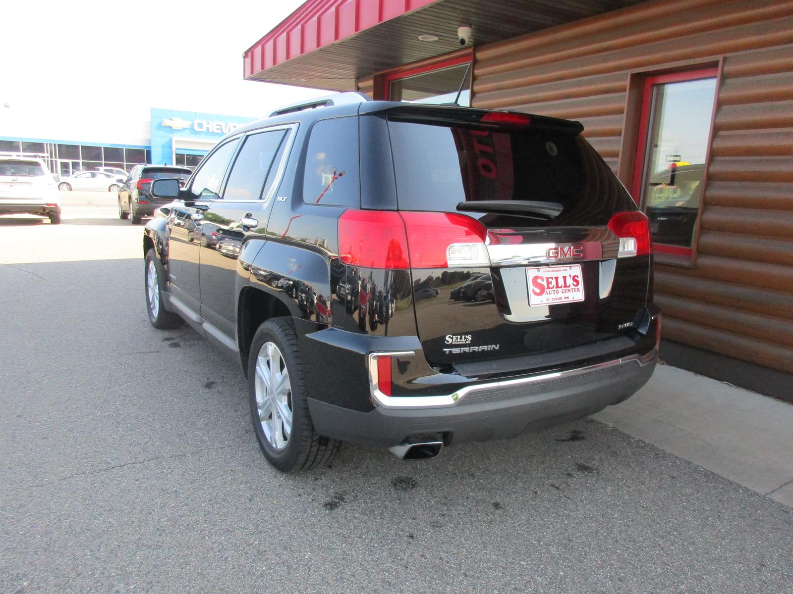 View vehicle photo 4