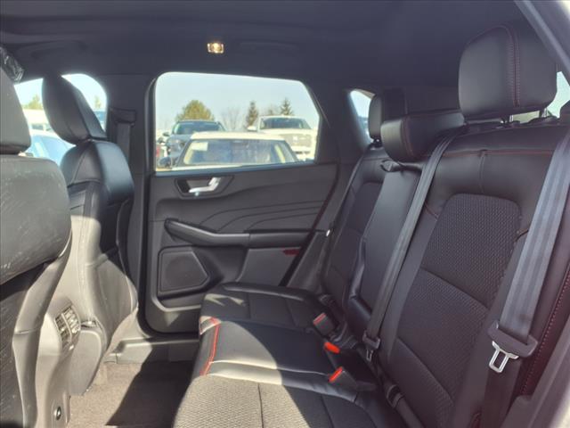 2025 – Ford – Escape