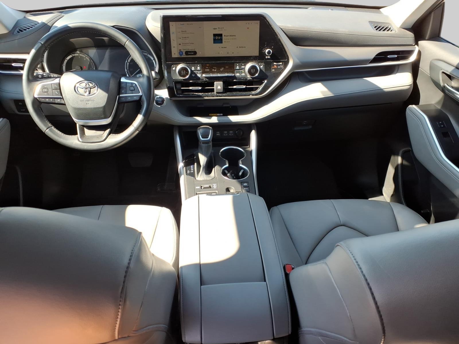 2023 – Toyota – Highlander