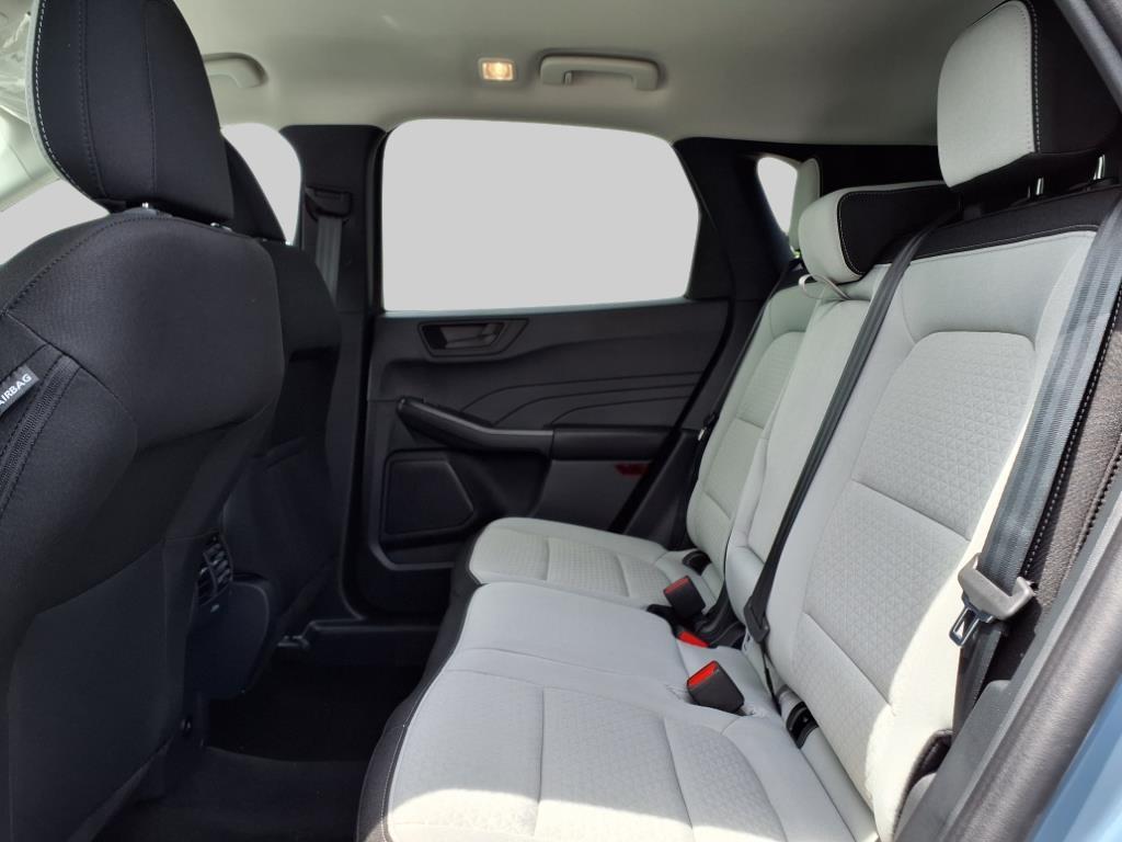 2025 – Ford – Escape