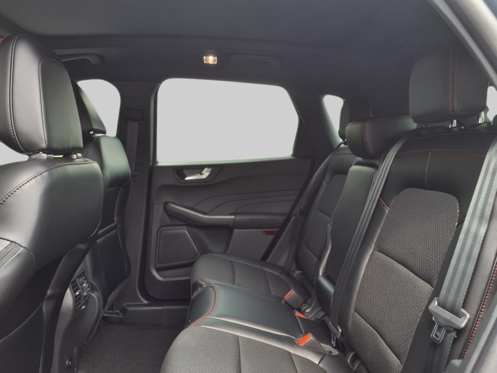 2025 – Ford – Escape Hybrid
