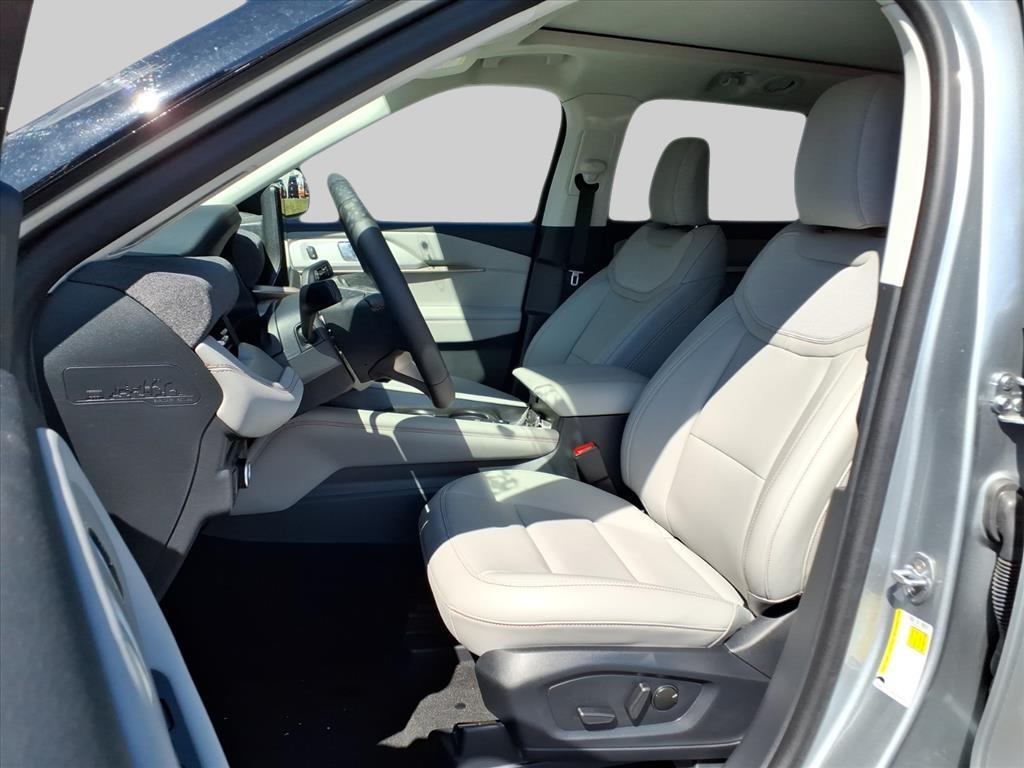 2025 – Ford – Explorer