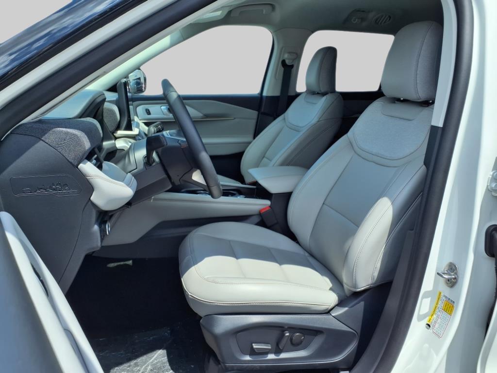 2025 – Ford – Explorer