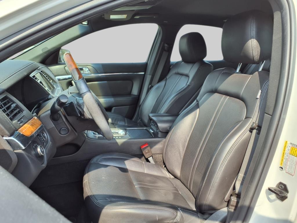 2015 – Lincoln – MKS