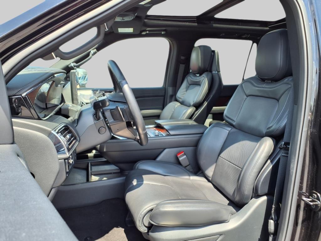 2023 – Lincoln – Navigator L