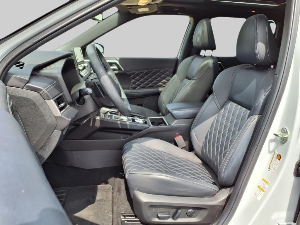 2023 – Mitsubishi – Outlander