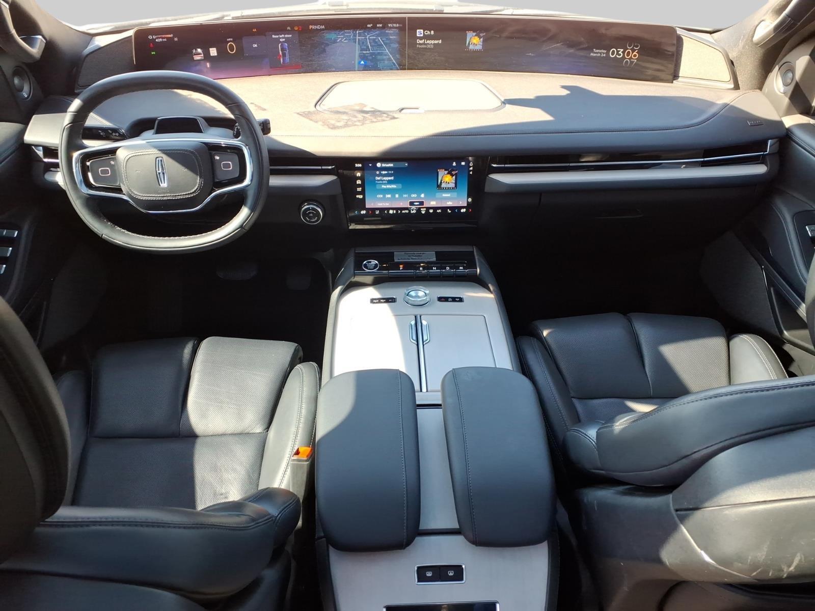 2025 – Lincoln – Navigator