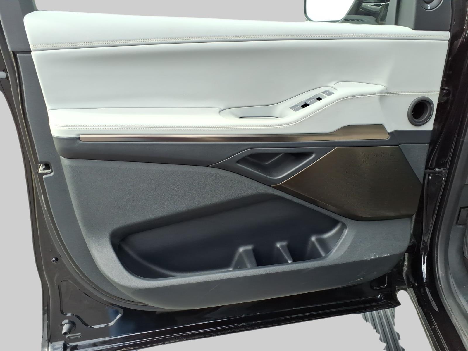 2025 – Lincoln – Navigator L