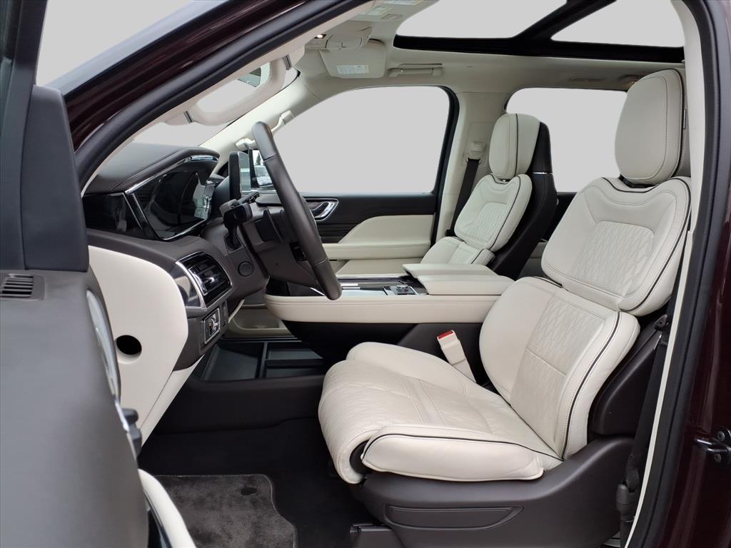 2024 – Lincoln – Navigator