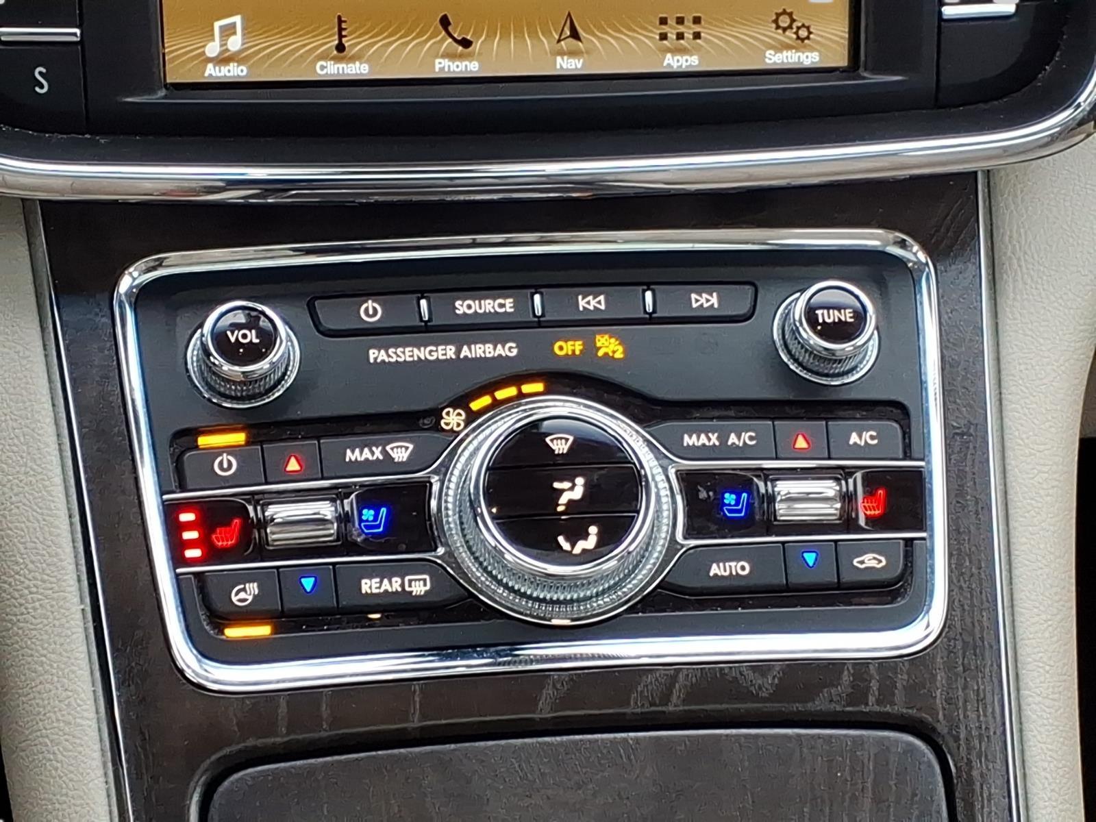 2017 – Lincoln – Continental