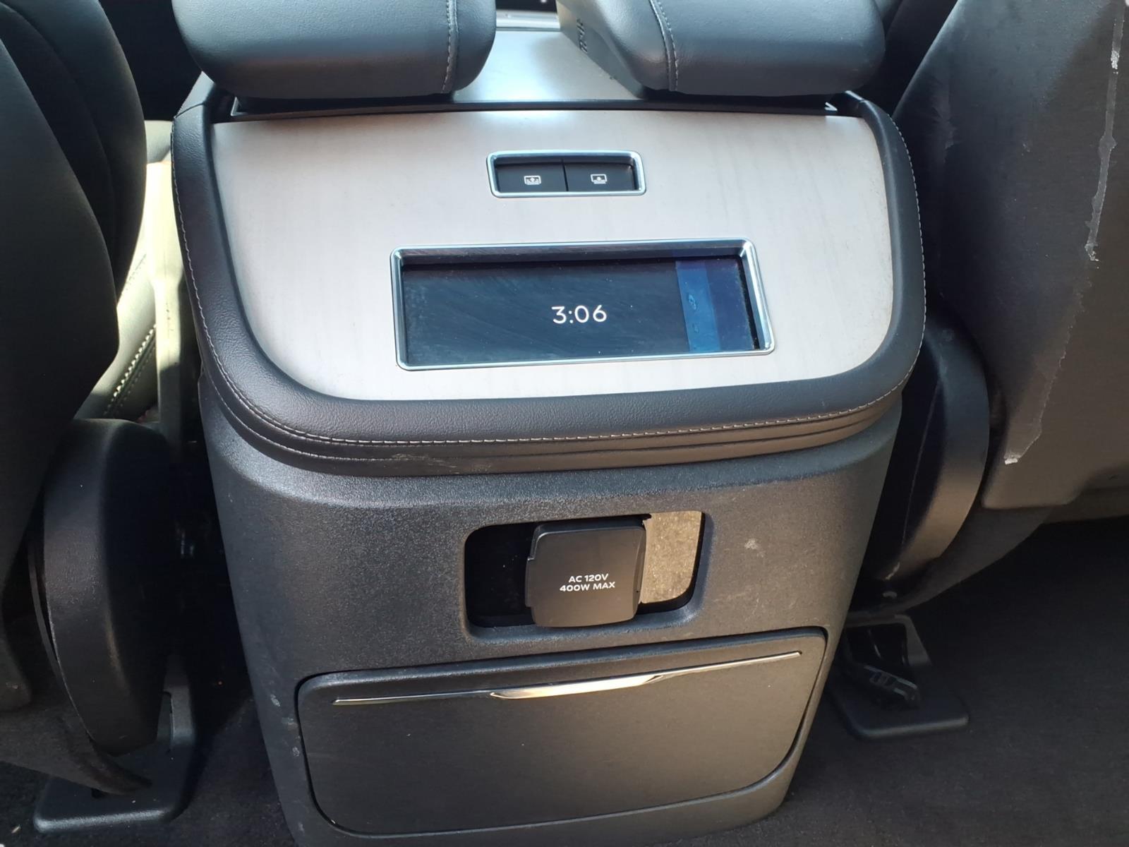 2025 – Lincoln – Navigator