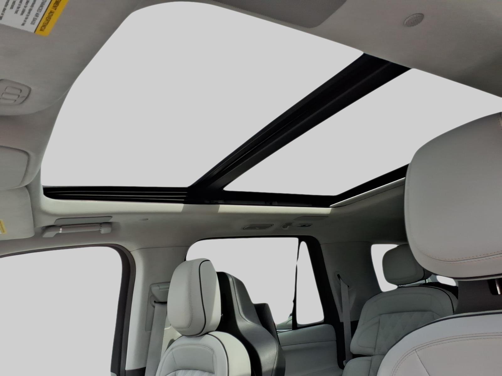 2025 – Lincoln – Navigator L