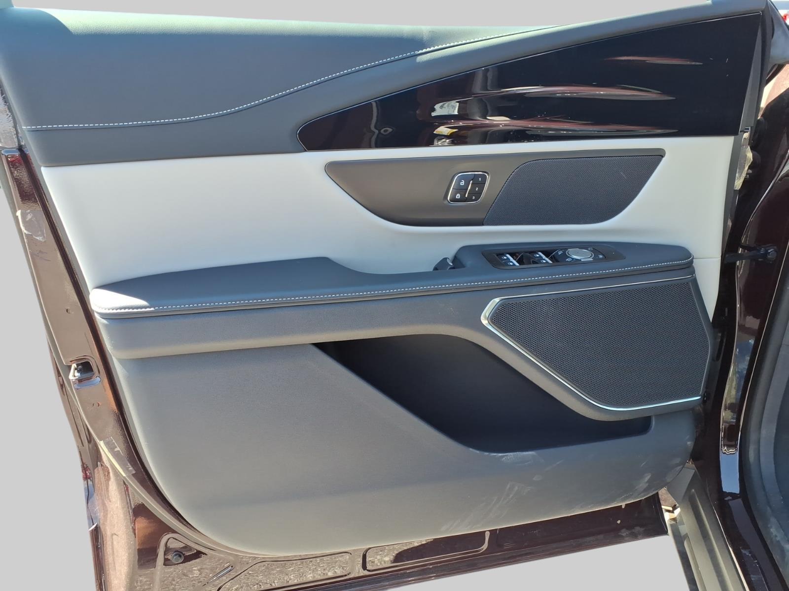 2024 – Lincoln – Nautilus