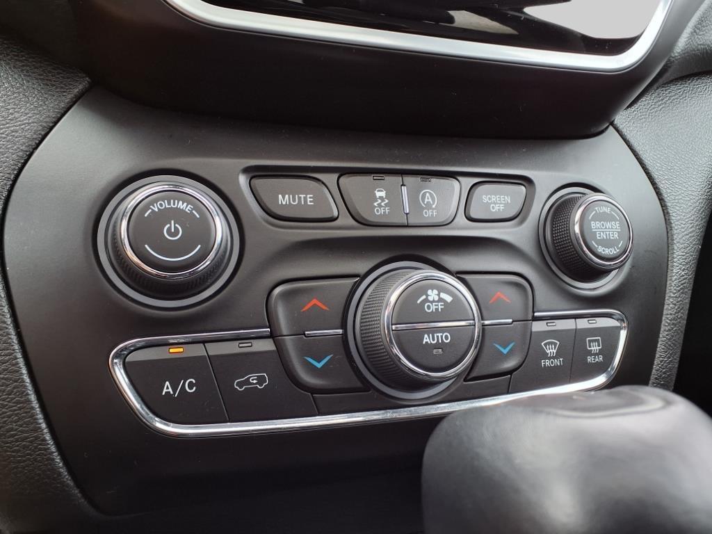 2021 – Jeep – Cherokee