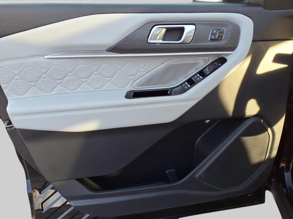 2025 – Ford – Explorer