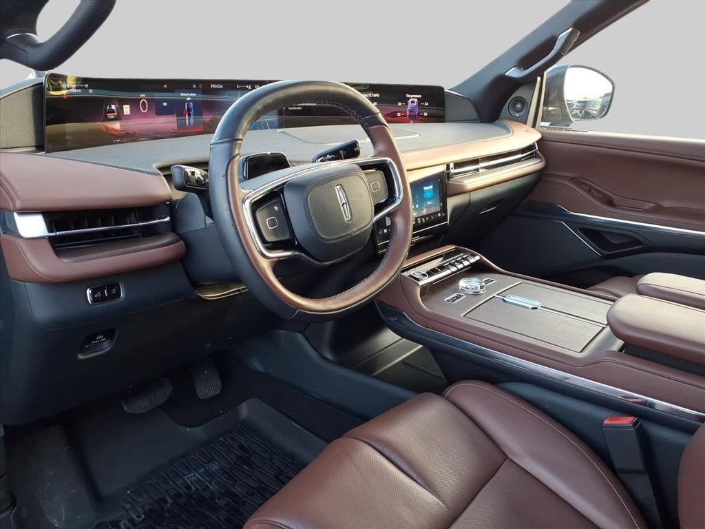 2025 – Lincoln – Navigator L