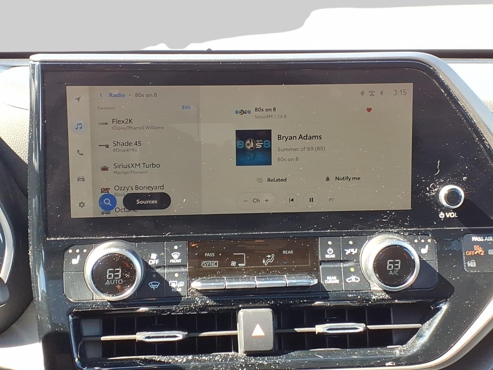 2023 – Toyota – Highlander