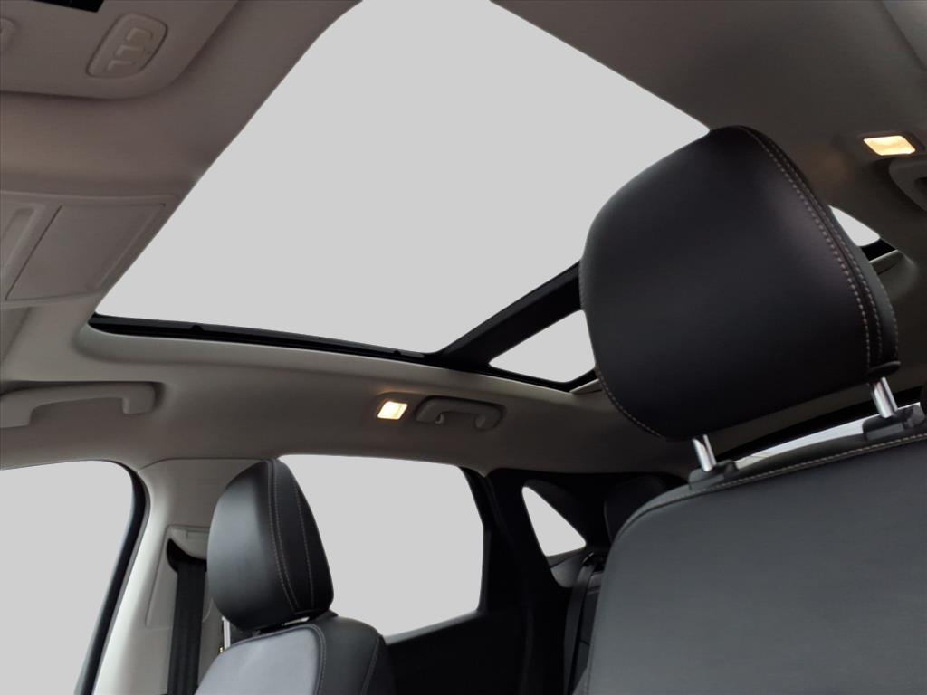 2022 – Ford – Escape Hybrid