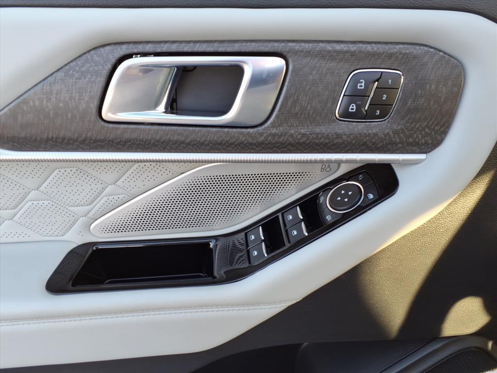 2025 – Ford – Explorer