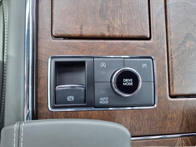 2024 – Lincoln – Navigator