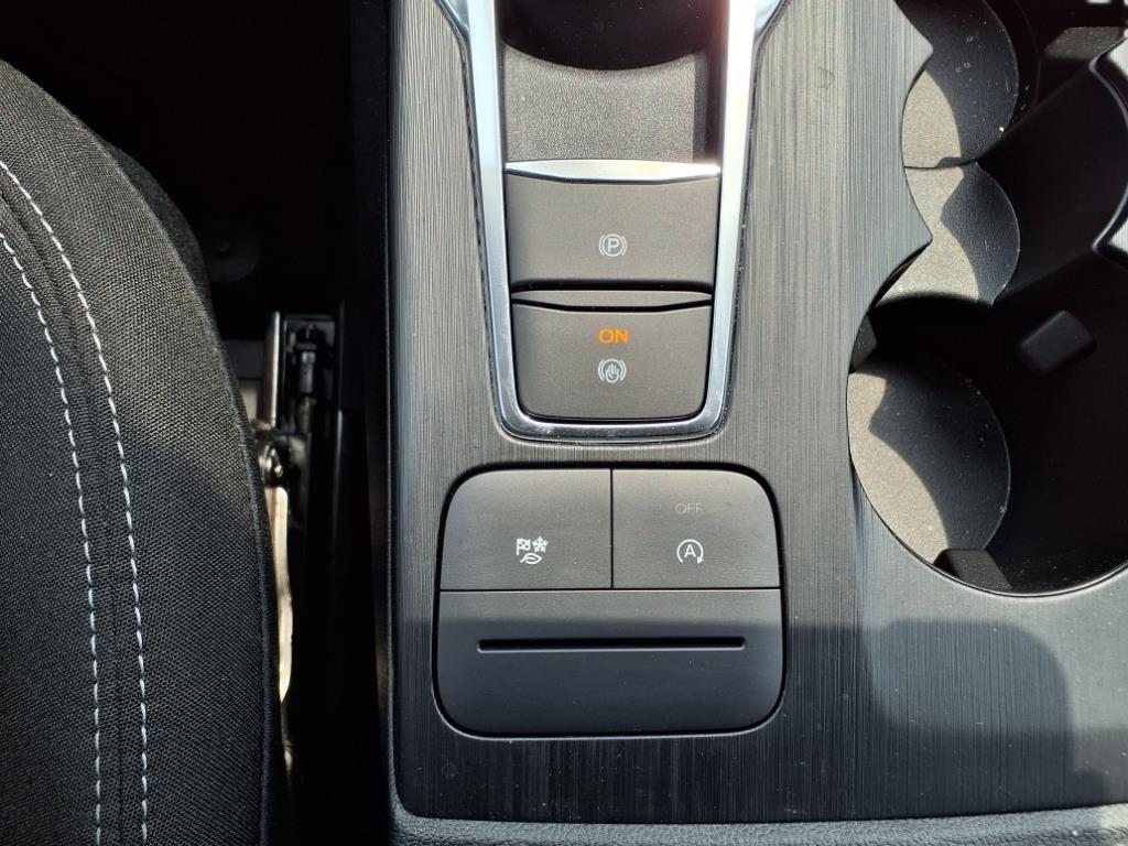 2024 – Ford – Escape