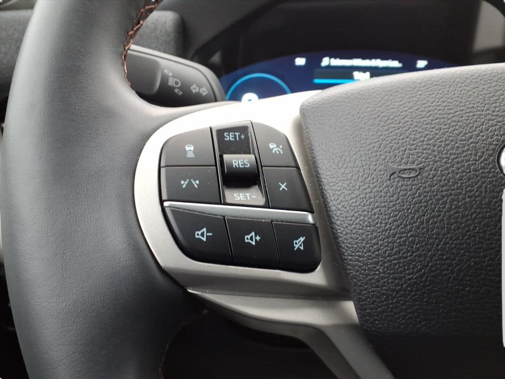 2025 – Ford – Explorer