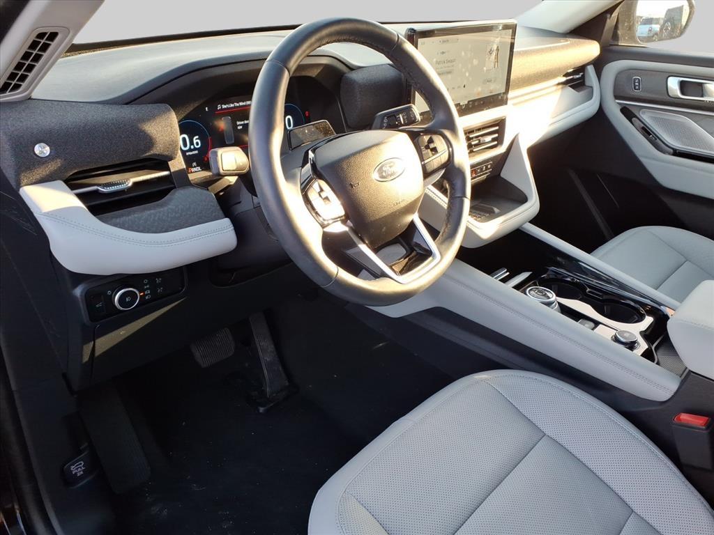 2025 – Ford – Explorer